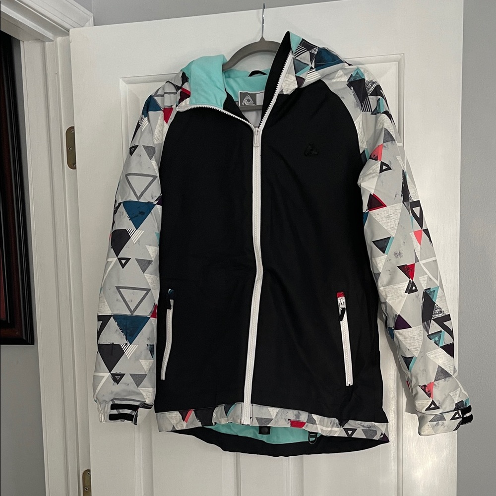 Geometric Patterned Hooded Jacket - image 1
